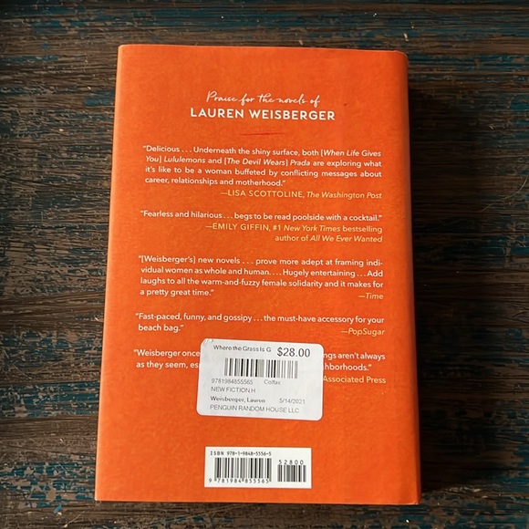 Autographed Where the Grass is Green and the Girls are Pretty, Lauren Weisberger - Picture 2 of 3